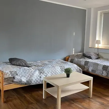2 Mitte *